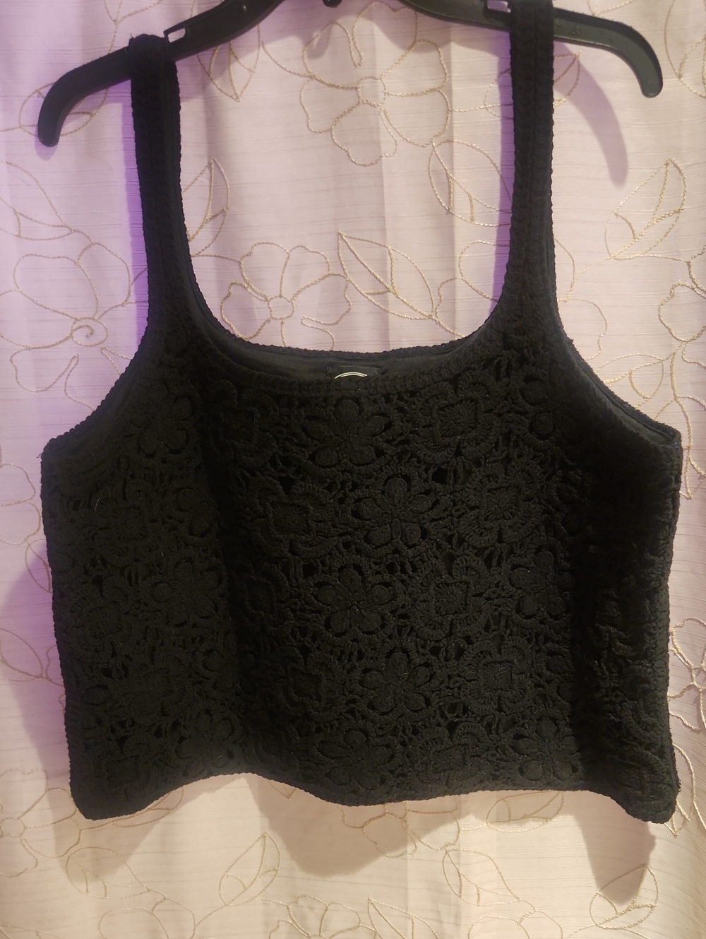 Black Floral Lace Cropped Tank Top - Women